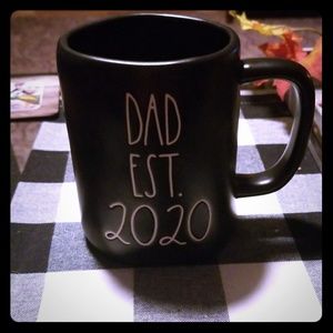 Rae Dunn Dad Est. 2020 Mug